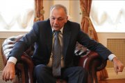 Магомедсаламу Магомедову подобрали менее властное, но, возможно, более устойчивое кресло Магомедсаламу Магомедову подобрали менее властное, но, возможно, более устойчивое кресло